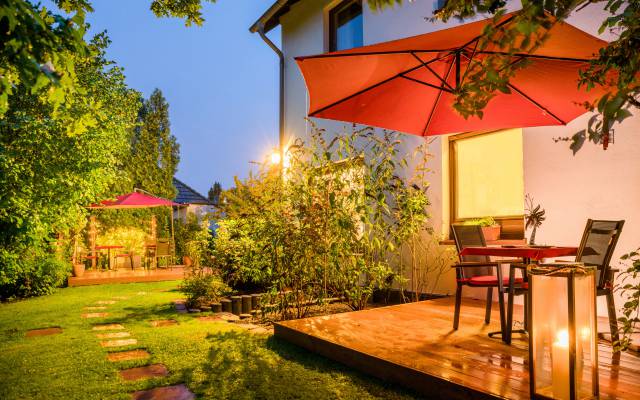 Terrasse Garten Hotel Haus Nussbaum